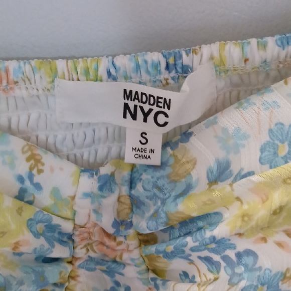 NYC Floral Blouse with Blue, Yellow, and Cream - Picture 3 of 8